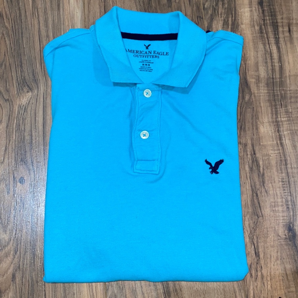 Blue men’s American eagle collared shirt sleeve shirt